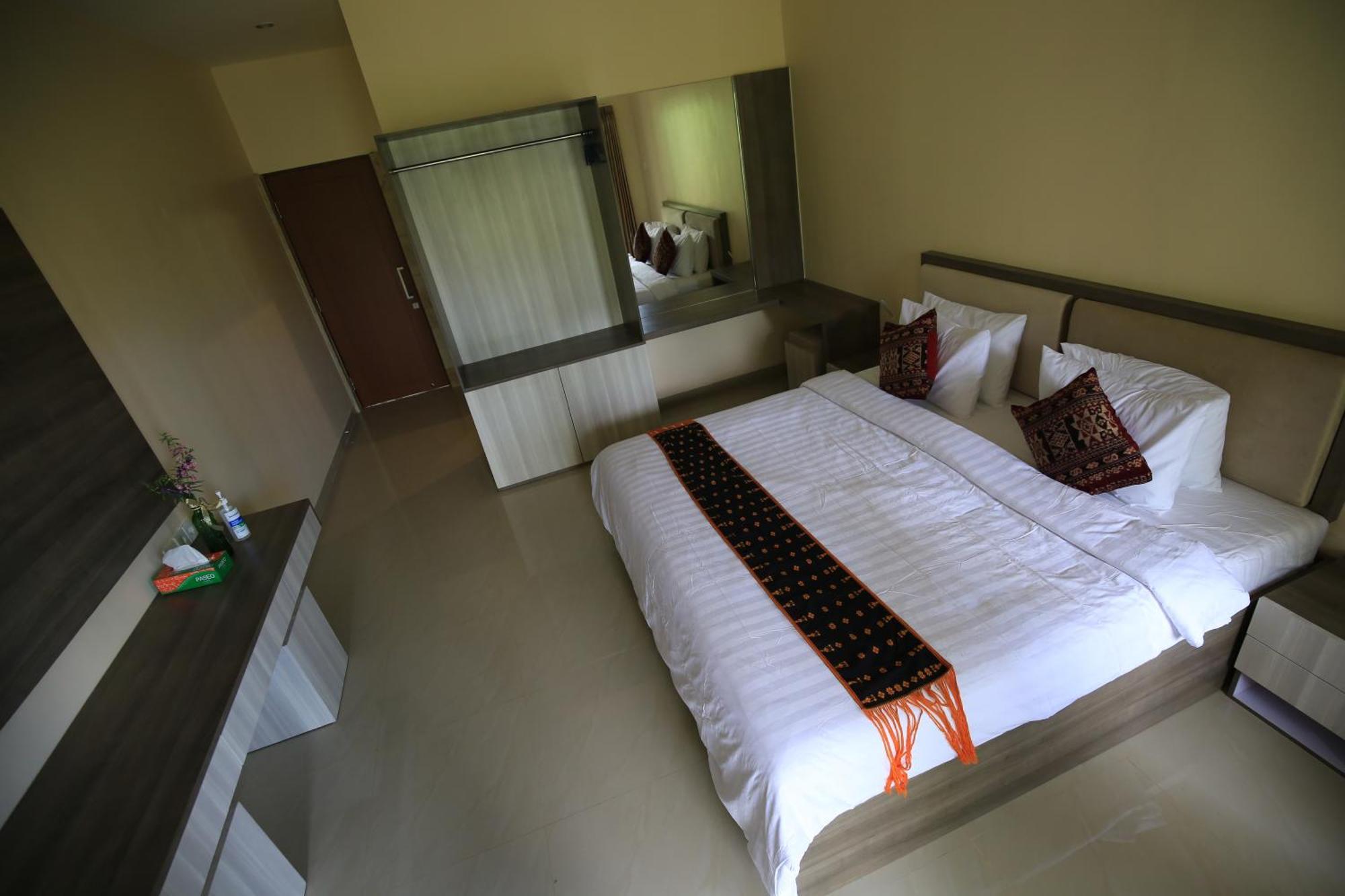 Ara Garden Inn, Accommodation, Yoga Studio & Spa Ruteng Exterior photo